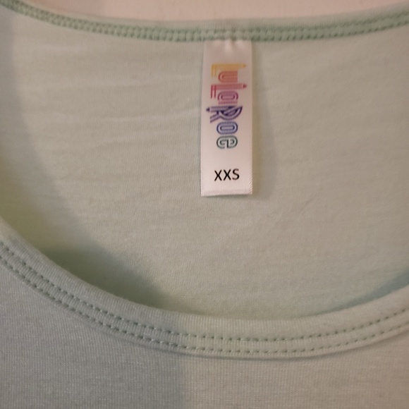 Lularoe Classic T - Picture 2 of 3